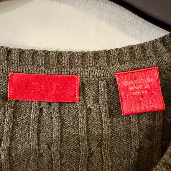 ⭐️ Vintage 1990’s Unisex Izod Green Cable Sweater Vest - PTP 23 - Picture 5 of 6